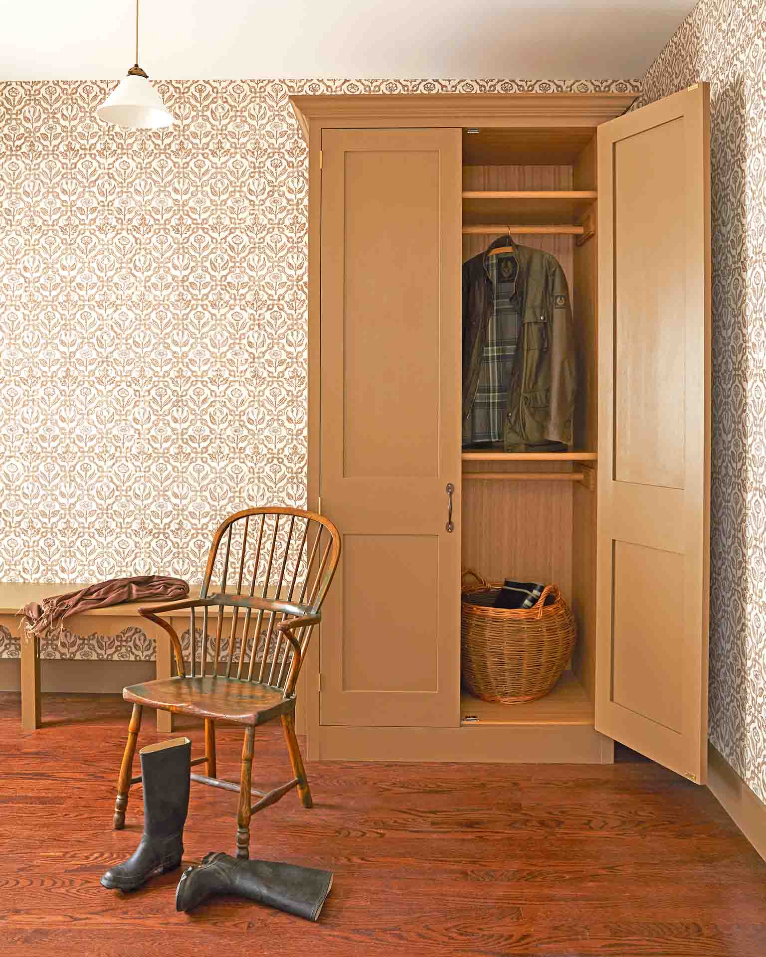 Geometric Pattern Hand Painted Wallpaper